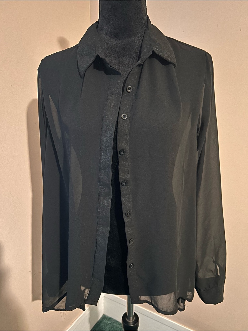 Dizzy Lizzy Medium Sheer Top